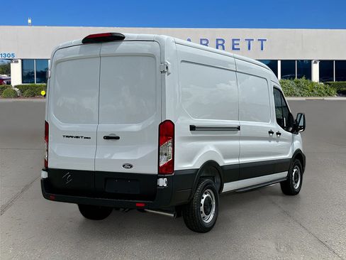 New 2026 Ford Transit 250 148 Medium Roof w/ Load Area Protection Package RWD image 4