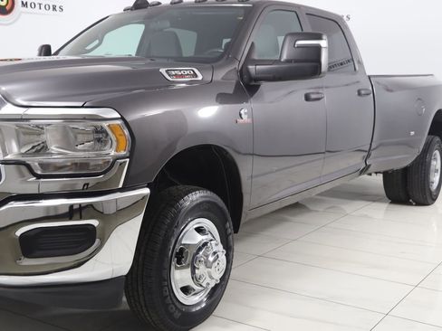 Used 2024 RAM 3500 Tradesman w/ Chrome Appearance Group image 50