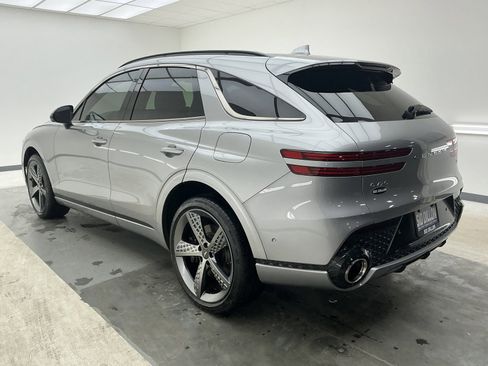 Used 2023 Genesis GV70 2.5T w/ Sport Prestige Package image 6