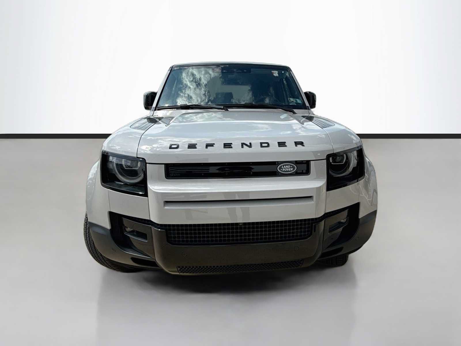 New 2026 Land Rover Defender 110 S AWD/4WD image 2