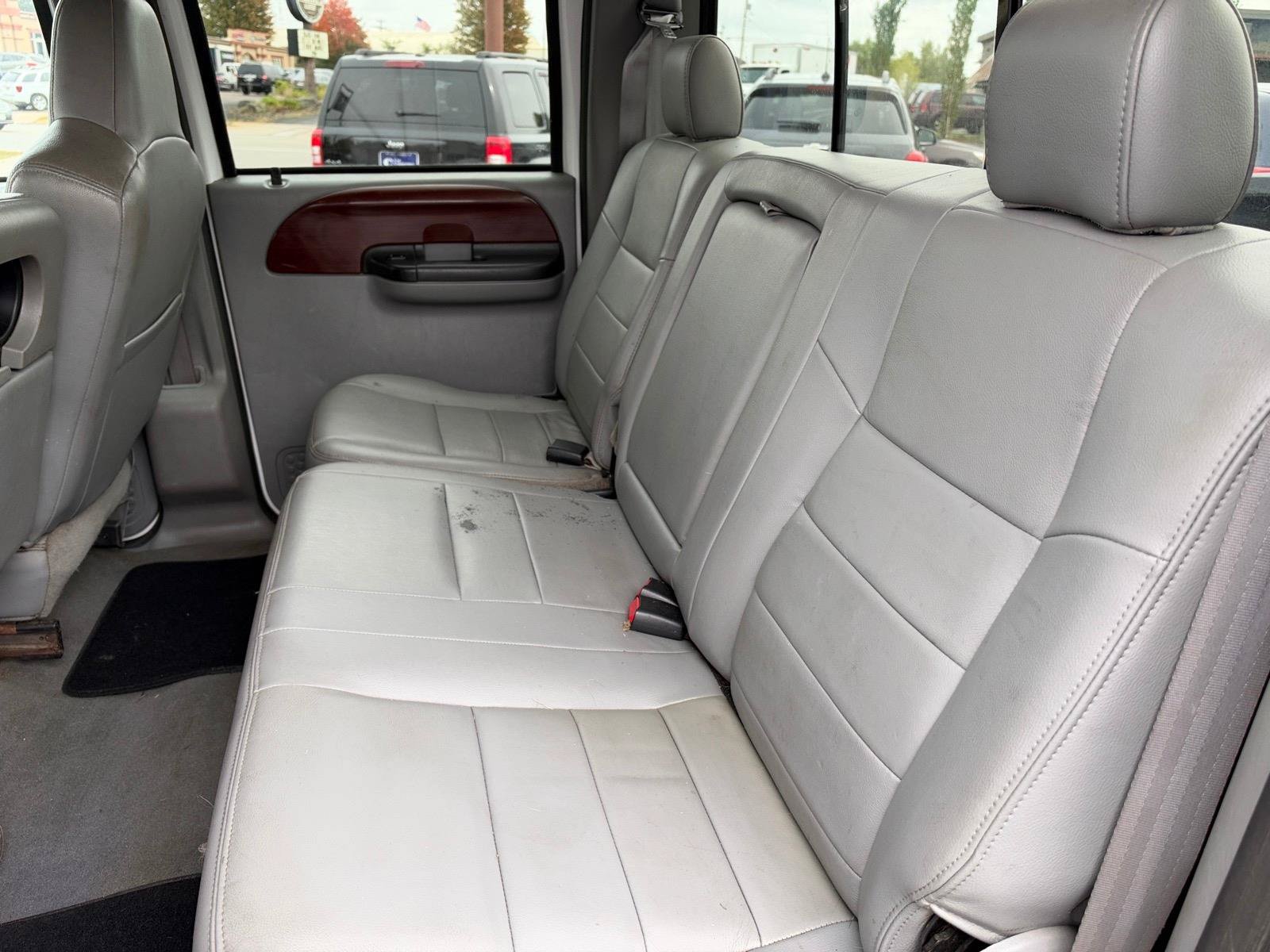 Used 2006 Ford F250 Lariat RWD image 8