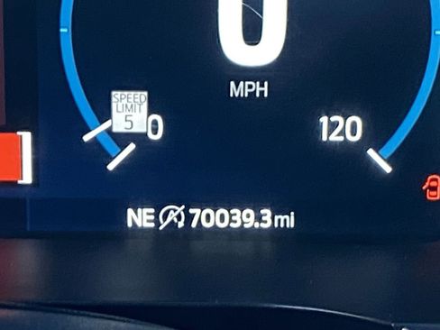 Used 2023 Ford F150 Platinum image 30