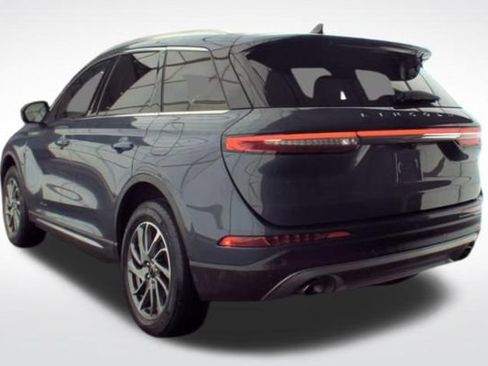 Used 2022 Lincoln Corsair FWD w/ Equipment Group 101A image 11