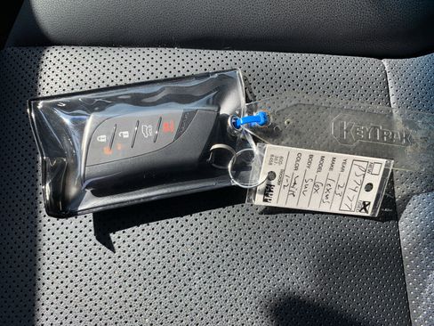 Used 2023 Lexus GX 460 Premium image 37