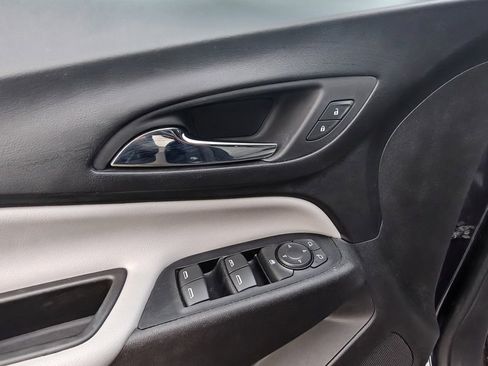 Used 2019 Chevrolet Equinox LT image 14