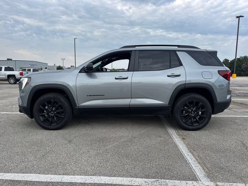 New 2027 GMC Terrain Elevation w/ Elevation Premium Package AWD/4WD image 3