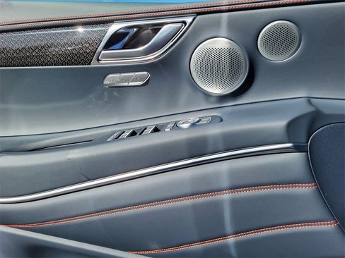 New 2026 Genesis GV80 3.5T e-SC image 8