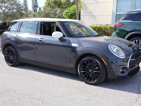 Used 2020 MINI Cooper Clubman S w/ Premium Package image 11