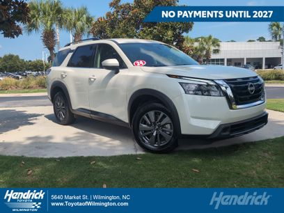 Used 2024 Nissan Pathfinder SV
