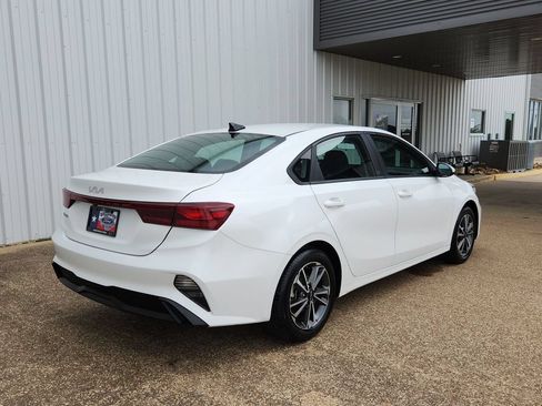 Used 2023 Kia Forte LXS FWD image 22