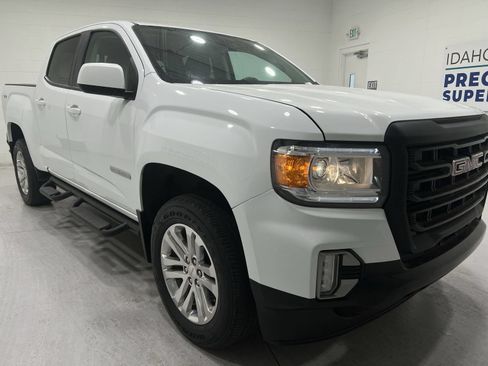 Used 2022 GMC Canyon Elevation w/ Elevation Premium Package AWD/4WD image 2
