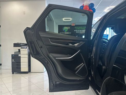 Used 2022 Jaguar F-PACE S image 35