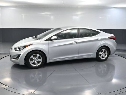 Used 2014 Hyundai Elantra SE FWD image 9