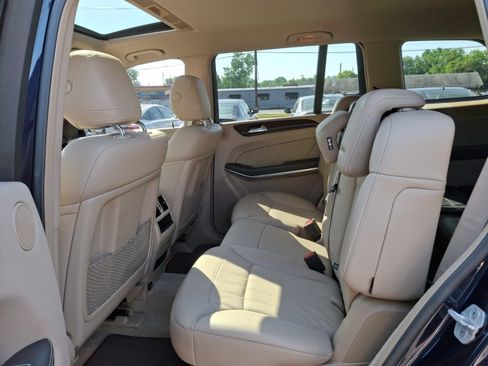 Used 2013 Mercedes-Benz GL 320 BlueTEC 4MATIC image 10