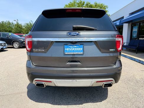 Used 2016 Ford Explorer Platinum AWD/4WD image 26