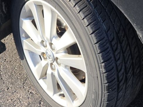 Used 2010 Toyota Corolla S image 7