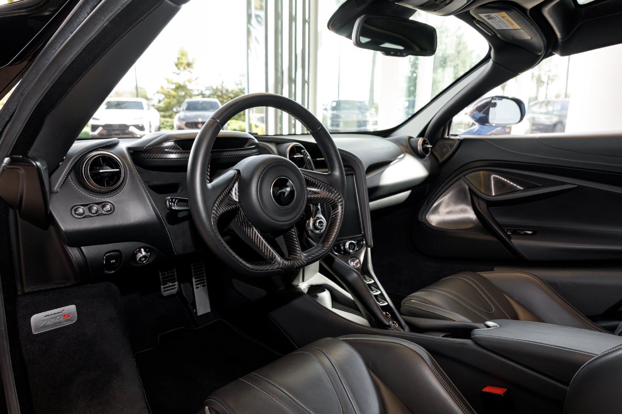 Used 2019 McLaren 720S Luxury RWD image 32
