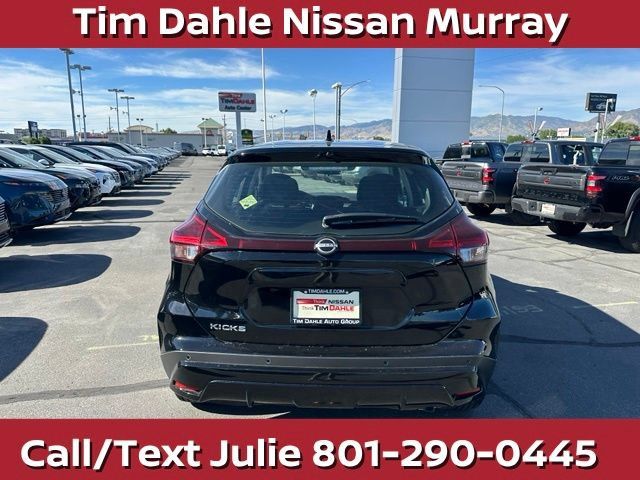 Used 2025 Nissan Kicks Play S FWD image 10