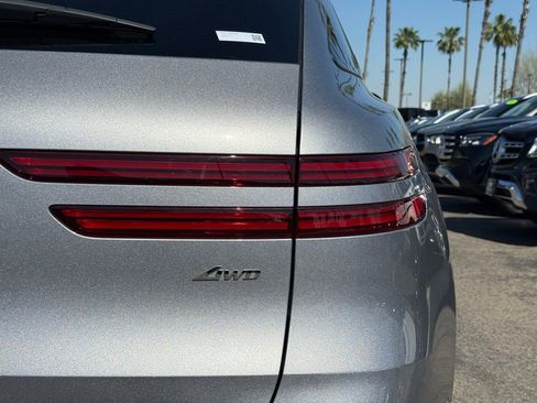 Used 2023 Genesis GV70 2.5T w/ Sport Prestige Package AWD/4WD image 8