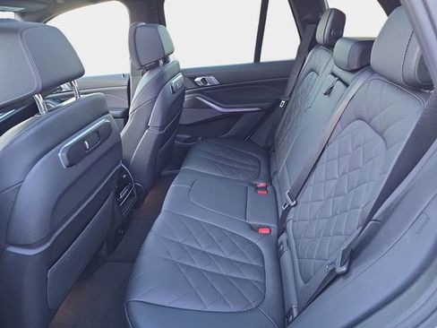 Used 2025 BMW X5 xDrive40i image 17