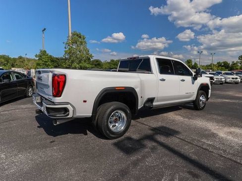 Used 2022 GMC Sierra 3500 Denali w/ Denali Ultimate Package AWD/4WD image 10