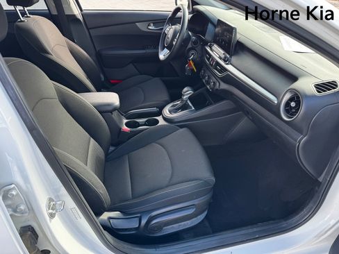 Certified 2021 Kia Forte LXS image 25