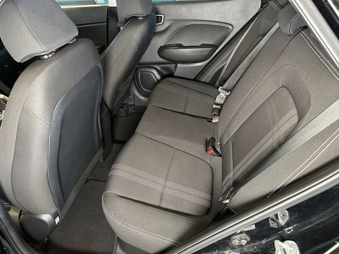 Used 2021 Hyundai Venue SEL w/ Cargo Package FWD image 21