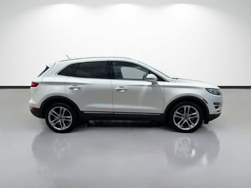 Used 2019 Lincoln MKC Reserve w/ MKC Climate Package AWD/4WD image 2