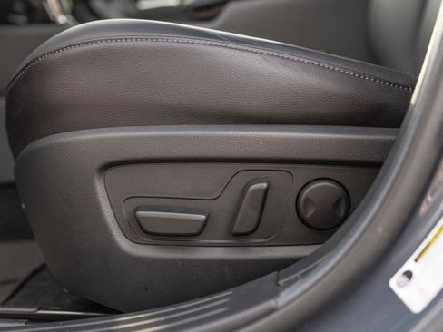 Used 2025 MAZDA CX-50 AWD 2.5 S w/ Premium Plus Pkg image 13