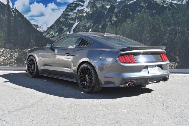 Used 2015 Ford Mustang GT Premium w/ GT Performance Package RWD image 9