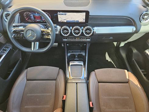 Certified 2024 Mercedes-Benz GLB 250 image 26