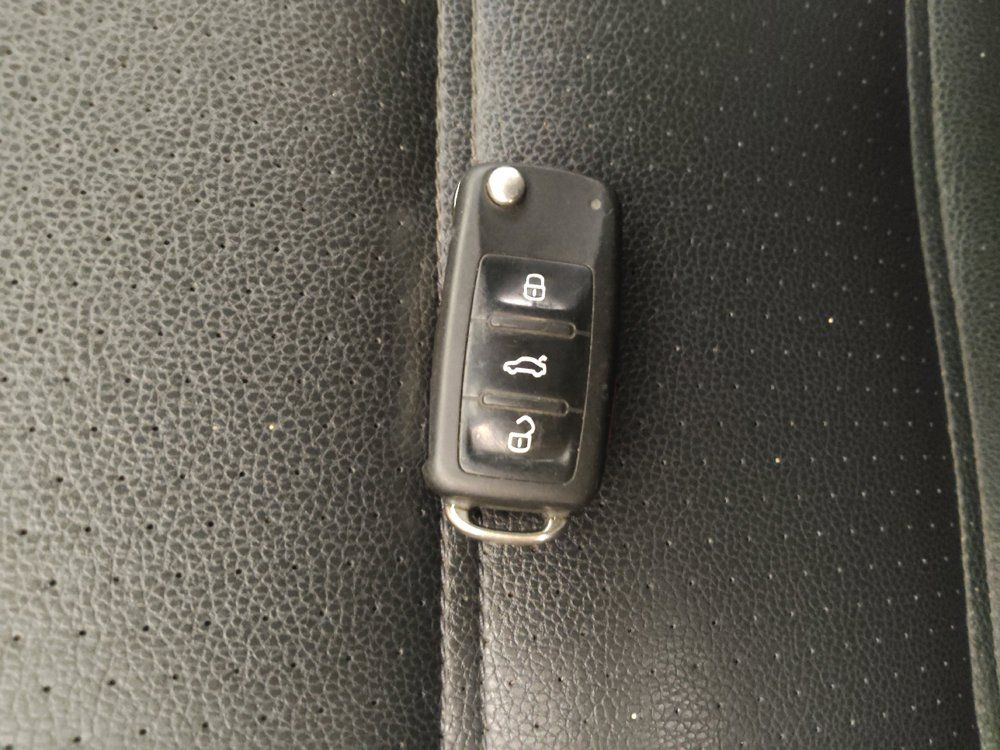 Used 2017 Volkswagen Jetta SEL FWD image 32