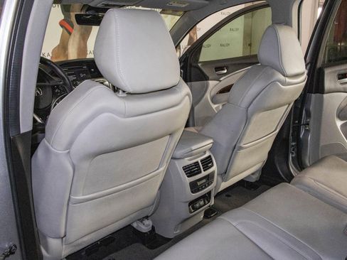 Used 2019 Acura MDX FWD image 9