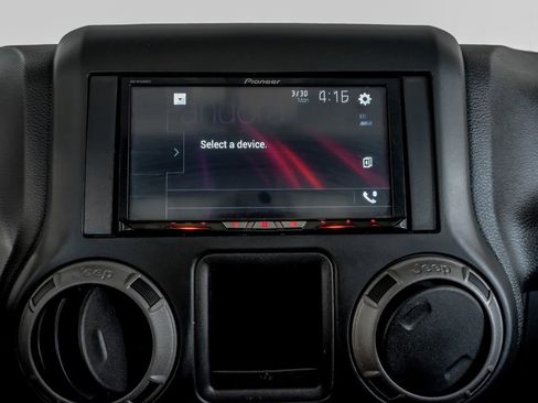 Used 2017 Jeep Wrangler Unlimited Sport w/ Connectivity Group image 27