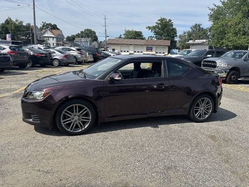Used 2011 Scion tC FWD image 4