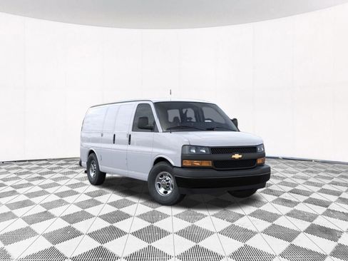 New 2026 Chevrolet Express 3500 w/ Driver Convenience Package RWD image 8