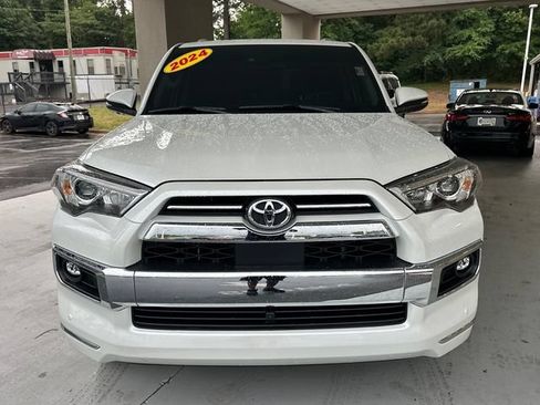 Used 2024 Toyota 4Runner Limited AWD/4WD image 8