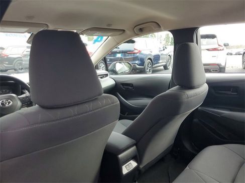 Used 2024 Toyota Corolla LE image 11