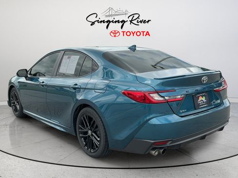 Used 2025 Toyota Camry SE w/ Multimedia Upgrade Package FWD image 5