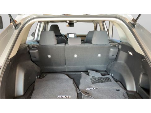 Certified 2022 Toyota RAV4 LE AWD/4WD image 34