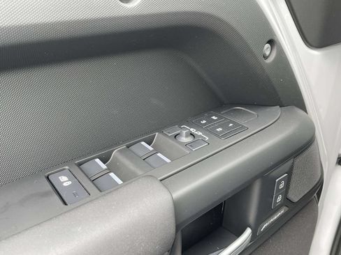 New 2026 Land Rover Defender 110 S AWD/4WD image 32