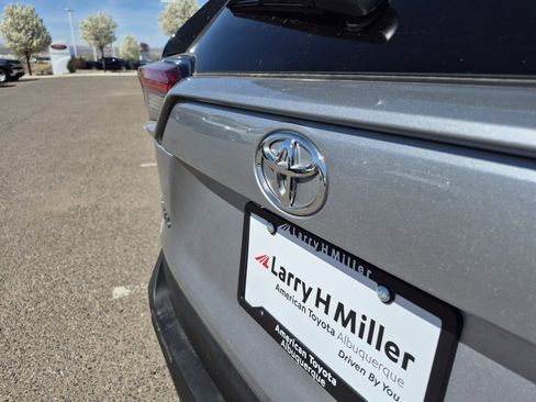 Used 2025 Toyota RAV4 LE image 22