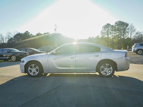 Used 2022 Dodge Charger SXT image 33