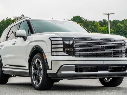 New 2026 Hyundai Palisade Limited FWD image 7