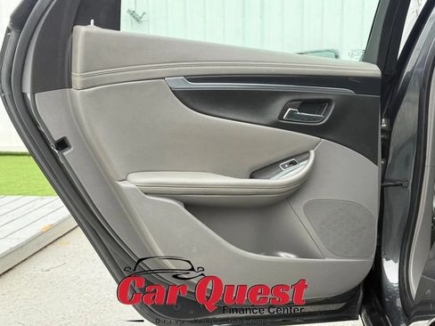 Used 2018 Chevrolet Impala LT FWD image 13