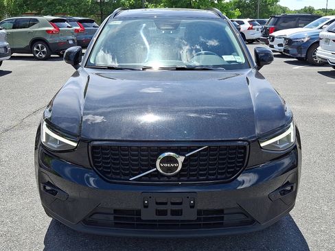 Used 2023 Volvo XC40 B5 Plus w/ Protection Package Premier AWD/4WD image 2