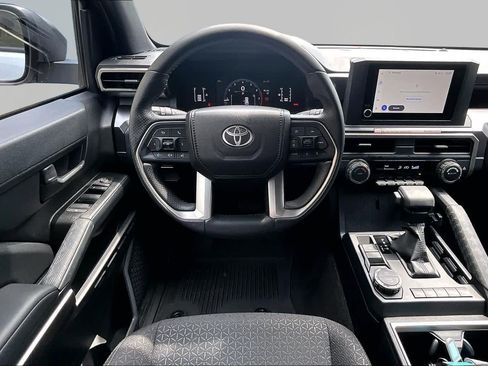Used 2026 Toyota 4Runner SR5 RWD image 6