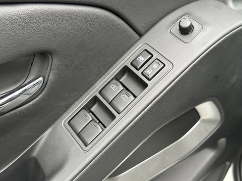 New 2026 Nissan Frontier SV image 3