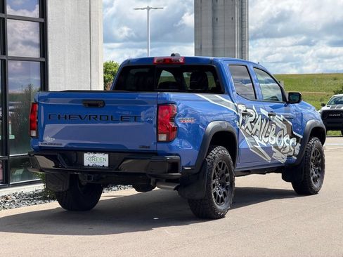 Used 2025 Chevrolet Colorado Trail Boss AWD/4WD image 5