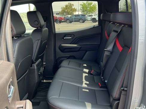 New 2026 Chevrolet Colorado Z71 w/ Technology Package image 15